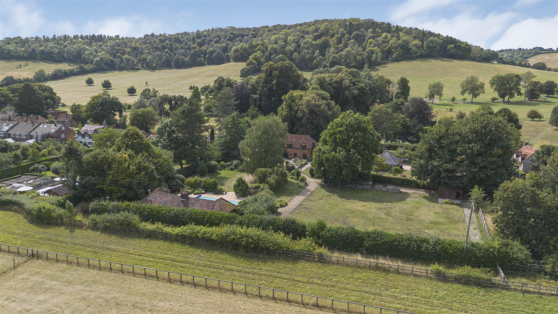 Skirmett, Henley-On-Thames